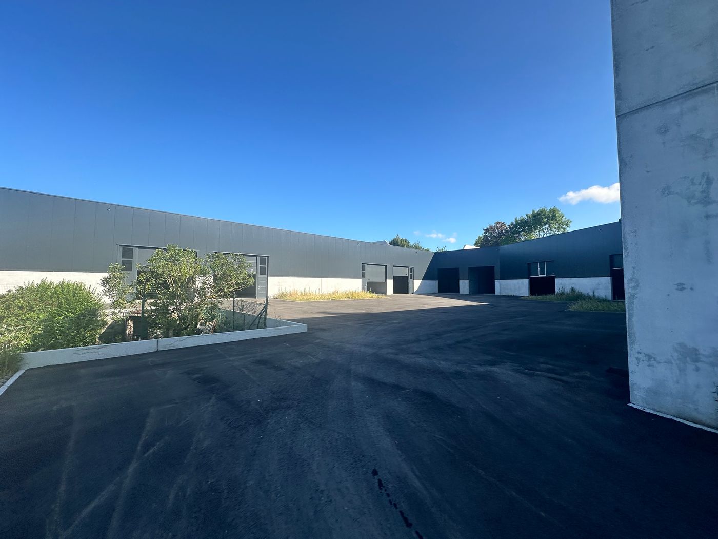 PME de 135 m² nouvellement construite à louer - photo 5