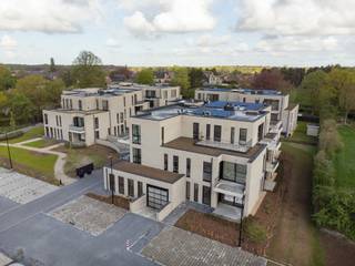 Casco handelspand op toplocatie in Ravels – Project BloemenhofBent u op zoek naar een commercieel interessant pand op een zichtbare en centrale...