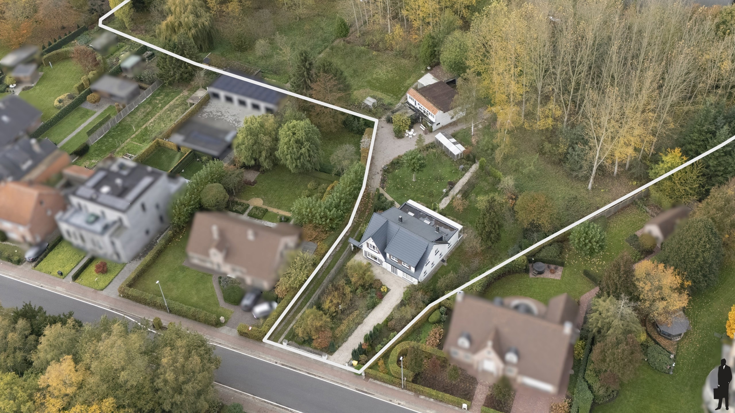 Woning op riant perceel van 8.906m² met vele mogelijkheden - foto 3