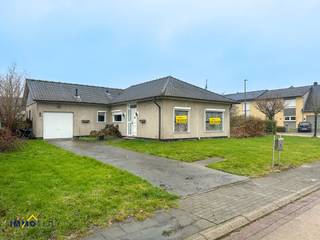 Deze open bebouwing in Meise, gelegen in een uiterst rustige woonwijk, betreft een gelijkvloerse bungalow met een sterke basis en tal...