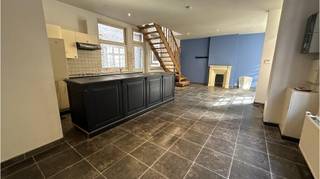 Comfortabele 2-slaapkamerwoning op een interessante ligging in een rustige straat in het centrum van Brugge. Vlakbij het Astridpark en...