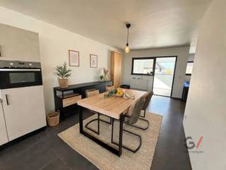 <p><b><strong>Stylish and spacious duplex apartment with 2 (possibly 3) bedrooms, a terrace, and a parking space</strong></b></p><p><span>Located at Staatsbaan 222C in Bekkevoort, you’ll find this bright and versatile duplex apartment. As soon as you walk in, you’ll notice the pleasant atmosphere. The spacious living area flows seamlessly into the modern open kitchen, creating a comfortable space for cooking, dining, and relaxing. From the living room, you can step right out onto the terrace, where you can enjoy the outdoors in peace and privacy.</span></p><p><span>On the upper floor, you’ll find two spacious bedrooms and a bathroom. A special feature of this apartment is the spacious master bedroom: it offers the unique possibility of being easily divided into two separate rooms. Since there are already two separate entry doors and two Velux windows, you can create an extra children’s room, walk-in closet, or home office here without major renovations. In addition, the home features a spacious attic, providing extra storage space.</span></p><p><span>A unique opportunity for those seeking a carefree lifestyle. Contact Kim at Gilles Vastgoed today at 0468/486 127 or </span><span>kim@gillesvastgoed.be</span><span> </span></p>
