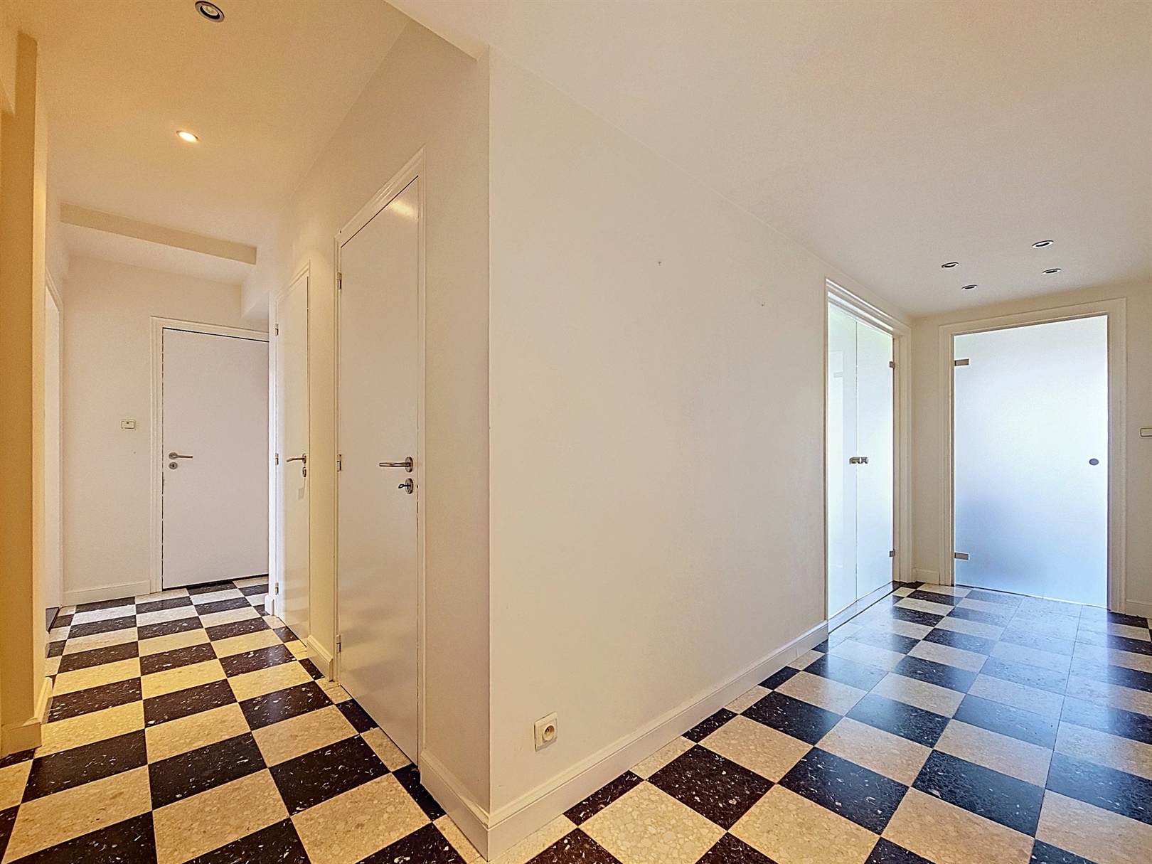 Apartment for rent in Ghent with 3 bedrooms - photo 5