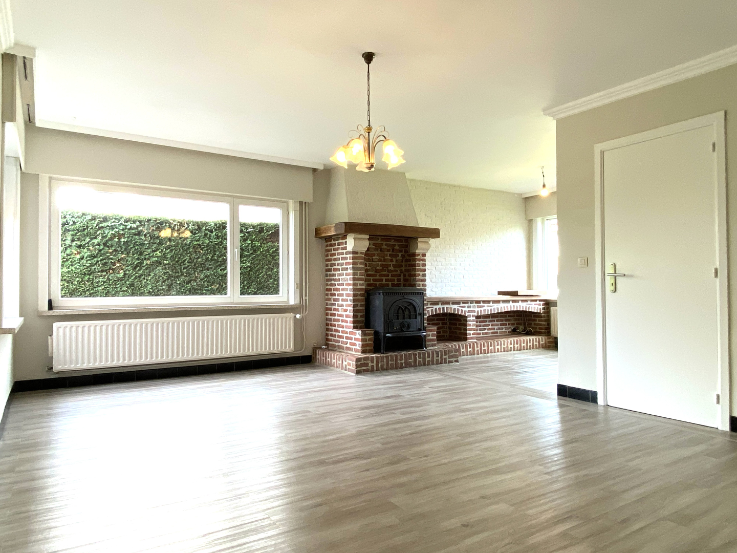 RUIME GEZINSWONING MET 4 SLPKS IN RUSTIGE WOONWIJK | GARAGE | TUIN - foto 4