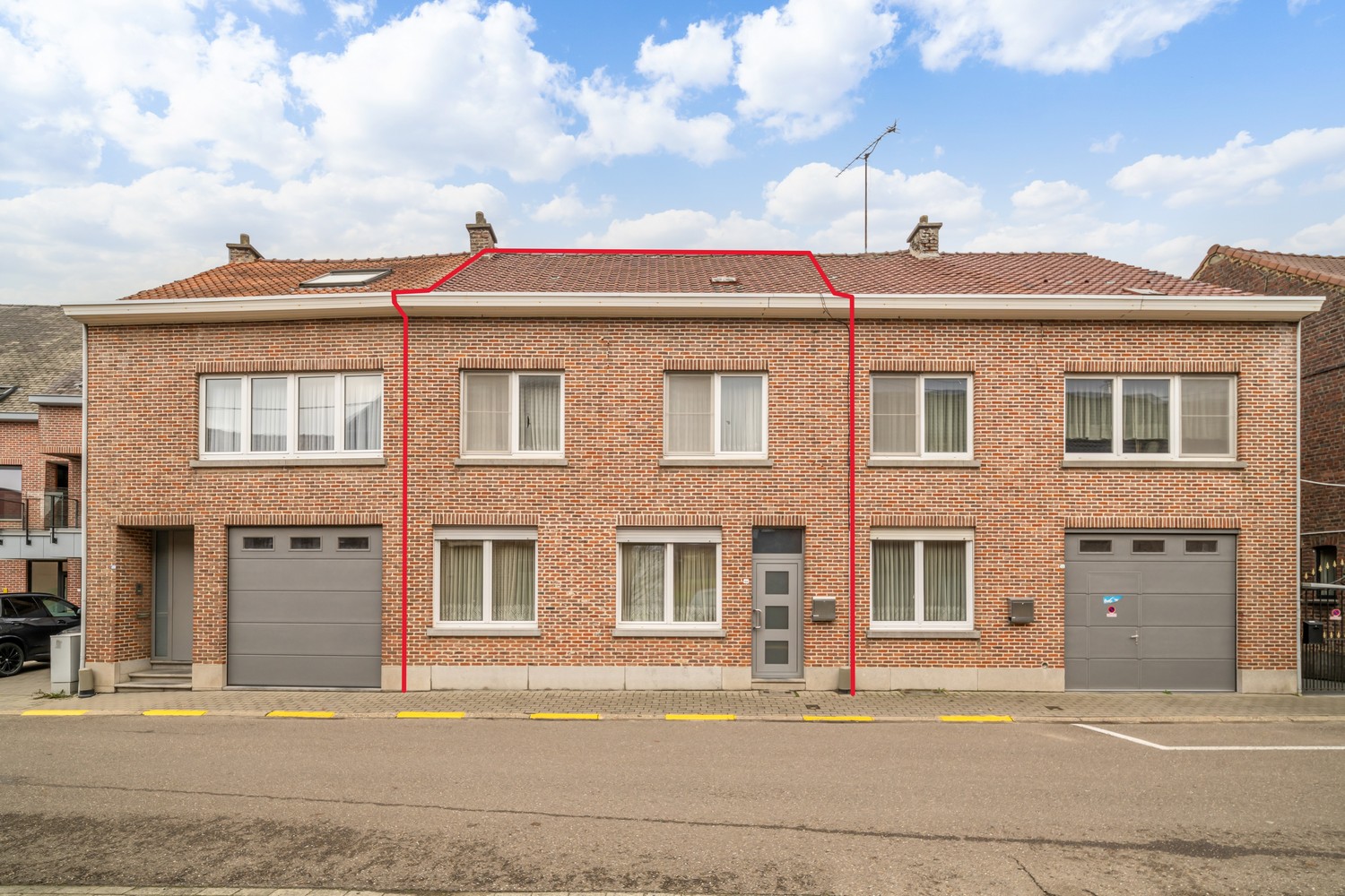 Ruime gezinswoning met drie kamers en grote leefruimte - foto 1