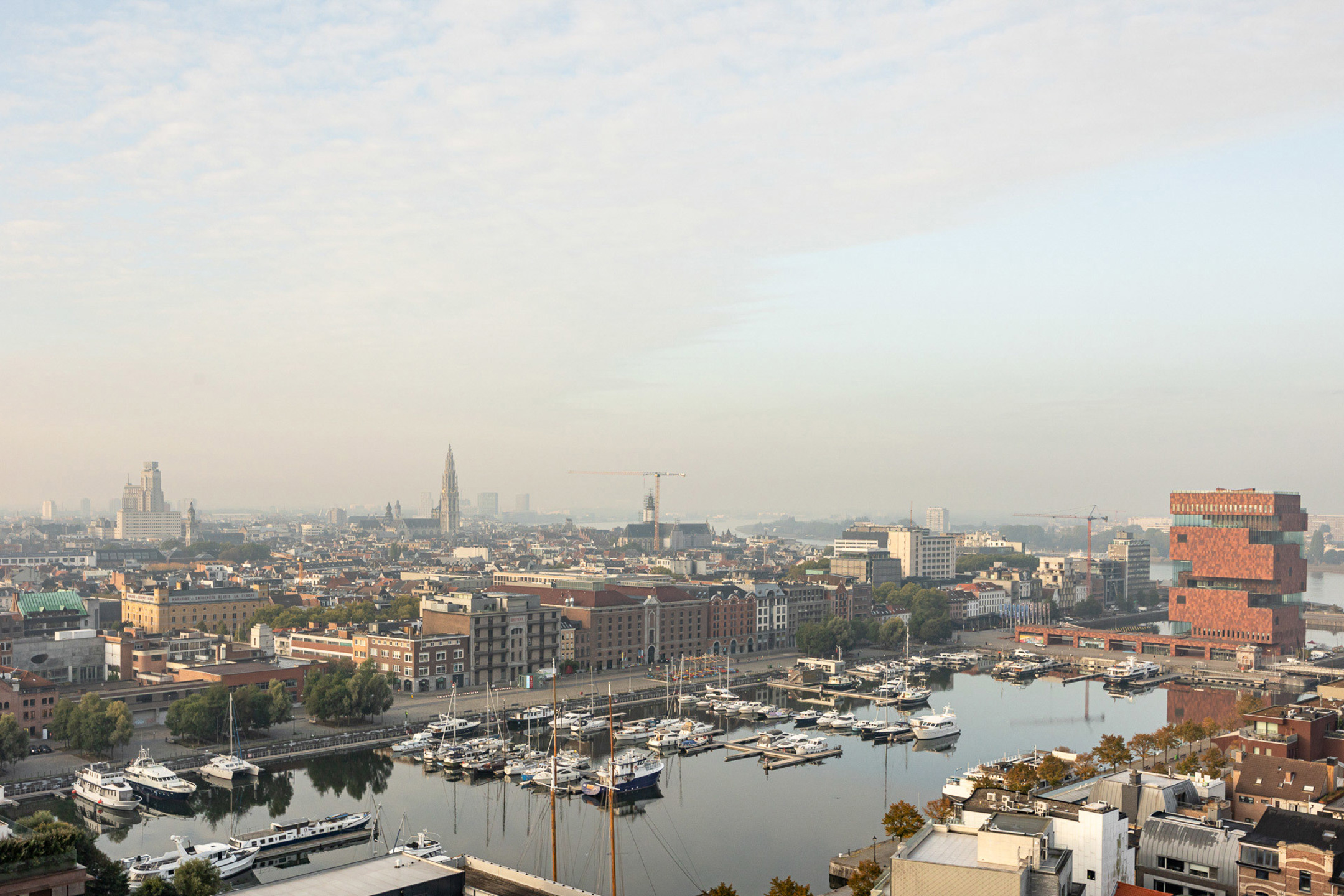 Uniek luxe appartement te residentie London Tower - foto 3