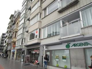 Twee slaapkamer appartement gelegen nabij het Petit Paris. Ruime leefruimte met open zicht. Het appartement heeft twee ruime slaapkamers, waarvan...