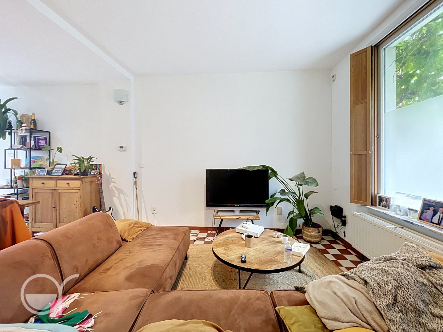 Charmante rijwoning met 2 slaapkamers - foto 2