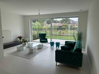 Nadat alles verkocht is op dit prachtige woonerf kan ook de half open ENERGIE NEUTRALE MODELwoning (EPCvan MIN -13 onder 0) verkocht worden. De...