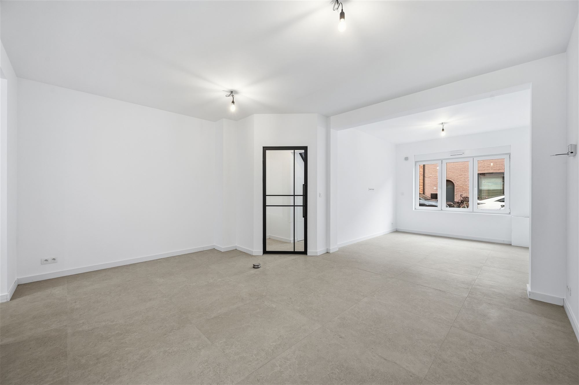 House - photo 2