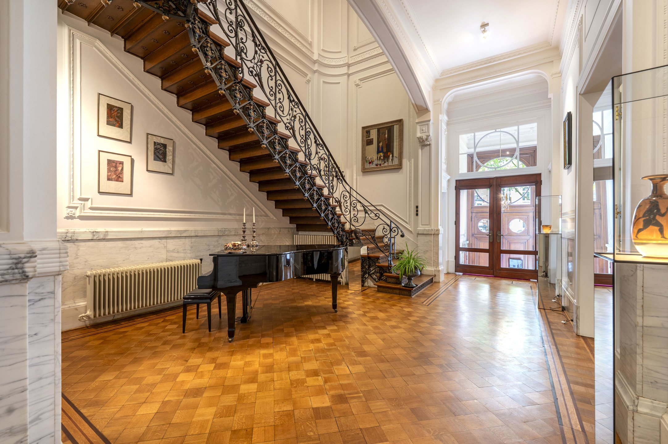 House for sale in Antwerp with 7 bedrooms - photo 1