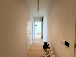 Recent en lichtrijk appartement met één slaapkamer op de bovenste verdieping te huur in Eeklo.Winkels, scholen, openbaar vervoer e.d. bevinden zich...