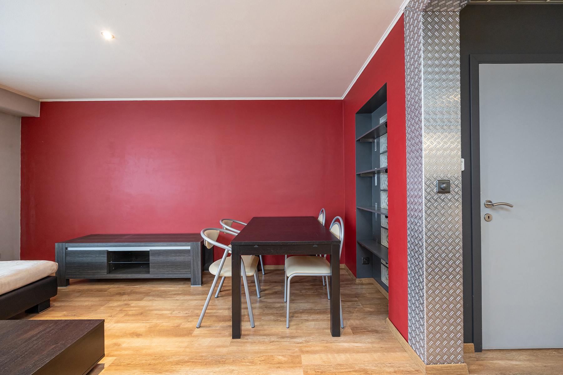 INSTAPKLAAR 2 SLAAPKAMER APPARTEMENT GRENS EDEGEM - MORTSEL - foto 5