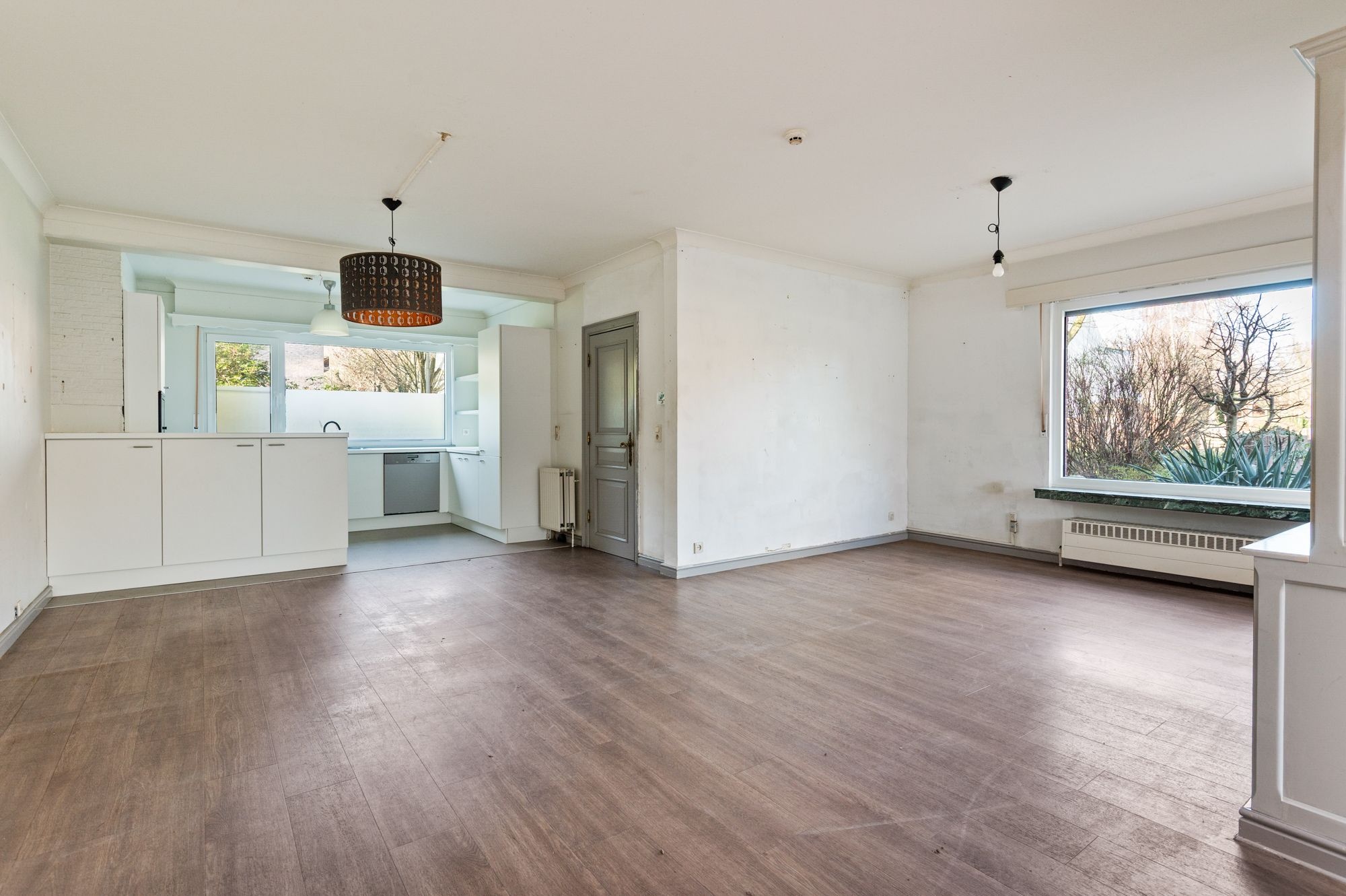 House for sale in Brasschaat with 5 bedrooms - photo 3