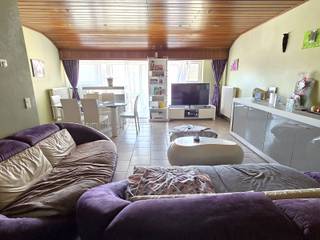 This property is ideal for starters and for anyone looking for a low‑maintenance home while still enjoying a cosy all‑in‑one living space.<br />The house benefits from an excellent location in a quiet, child‑friendly cul‑de‑sac in the centre of Ninove, just a few metres from the city park.<br /><br />The ground floor includes an entrance hall, two large garages (26 m² and 16.7 m²), a practical laundry and storage room, and a bathroom with shower and toilet.<br />On the first floor, you will find the night hall, two bedrooms, a bathroom with bathtub, a separate toilet, a spacious living room with terrace, and the kitchen.<br /><br />Key features:<br />- Quiet location in a cul‑de‑sac<br />- Within walking distance of shops, schools, public transport, the city park and the town centre<br />- Electrical installation compliant<br />- Asbestos‑safe<br />- No renovation obligation<br /><br />Are you looking for a low‑maintenance starter home that perfectly combines peace, accessibility and functionality?<br />Or are you a small self‑employed professional who could benefit from extra space thanks to the two large garages?<br />Then this property is definitely worth your attention.<br /><br />For a visit or more information, you can contact us at 0479/09.09.09 or via www.wsb-group.be.