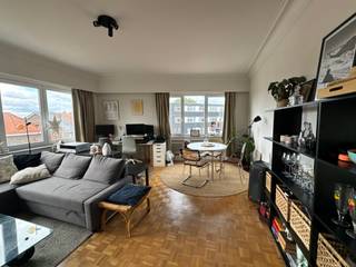 Ruim en licht appartement met 2 slaapkamers in hartje MechelenOp zoek naar een comfortabel en centraal gelegen appartement in Mechelen? Dit ruime...