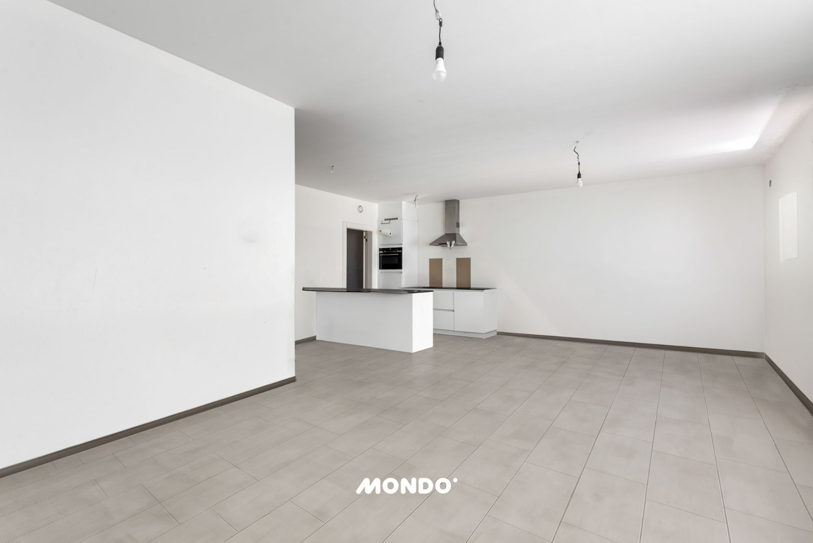 Ruim gelijkvloers appartement met 2 slaapkamers en ruim terras! - foto 3