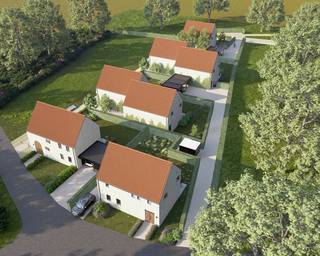 -- Stijlvol wonen in energiezuinige perfectie --<br /><br />Dit nieuwbouwproject omvat zeven stijlvolle woningen met een speelse en hedendaagse architectuur. De combinatie van doordachte vormgeving en praktische indeling zorgt voor een aangename en comfortabele woonbeleving.<br /><br />Elke woning wordt gerealiseerd met oog voor detail en volgens de regels van goed vakmanschap. Er wordt gewerkt met kwalitatieve materialen en een zorgvuldige afwerking, volledig conform het lastenboek.<br /><br />Dit project biedt je een ideale balans tussen esthetiek, kwaliteit en wooncomfort, perfect voor wie op zoek is naar een thuis in een rustige, aangename en kindvriendelijke omgeving.<br /><br />=> BEN-woning<br />Alle woningen worden BEN (Bijna Energie Neutraal) met een E-peil kleiner of gelijk aan E30. BEN-woningen verbruiken weinig energie voor verwarming, koeling, warm water en ventilatie. De energie die ze toch nodig hebben, wordt uit groene hernieuwbare energiebronnen gehaald.<br /><br />=> Afwerking<br />De woningen kunnen casco plus of volledig afgewerkt conform het lastenboek gekocht worden.<br />De geadverteerde prijs op de website is casco plus<br /><br />=> Indeling woning 7<br />-- Gelijkvloers: inkomhal, apart toilet, leefruimte met keuken en berging;<br />-- Verdieping: overloop, apart toilet, berging, drie slaapkamers en badkamer;<br />-- Zolder.