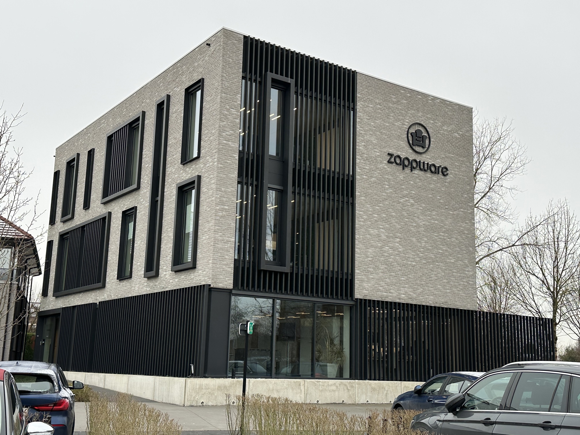 Commercial for rent in Hasselt - photo 2