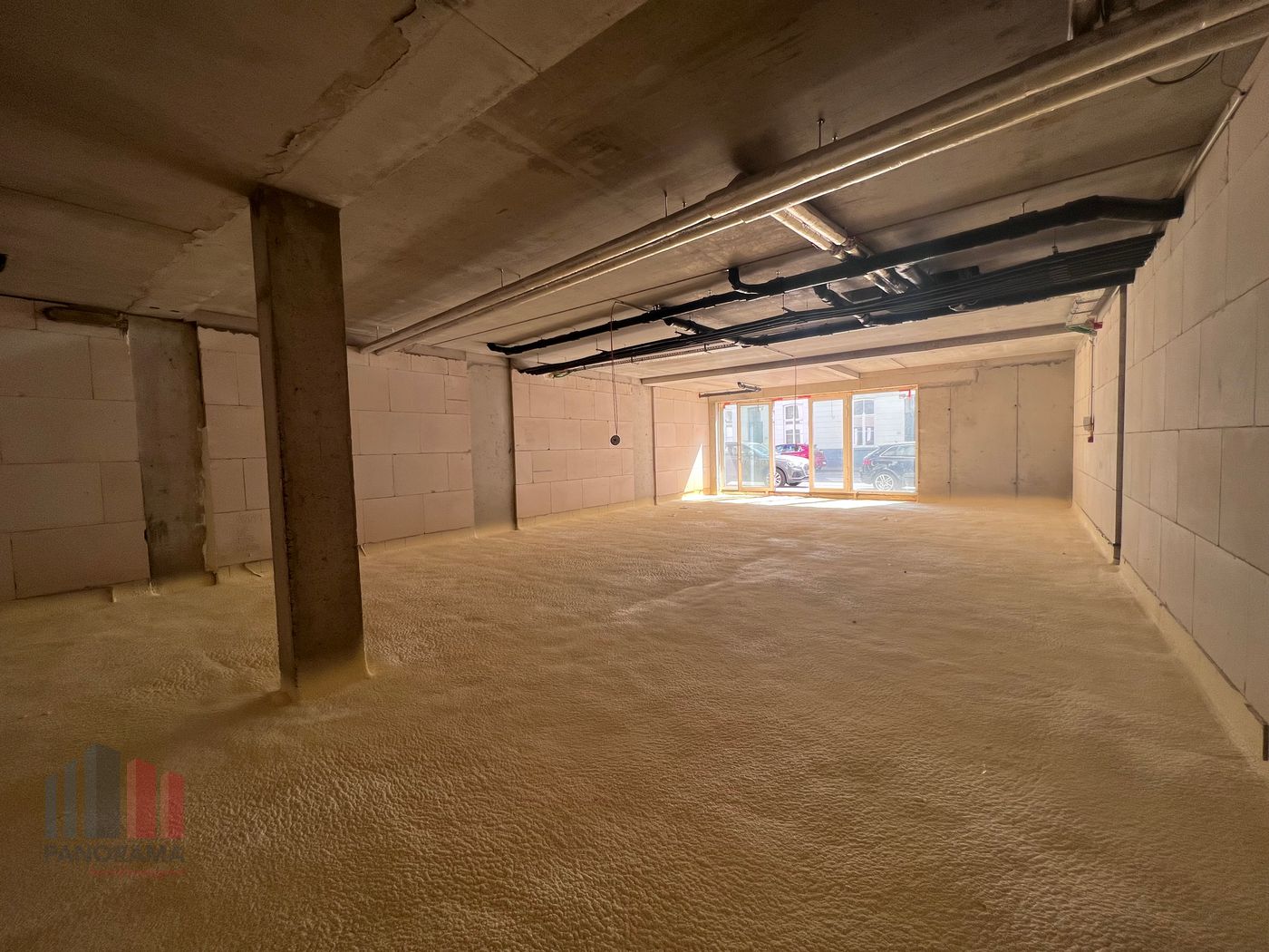 120 m² nieuwbouw kantoorruimte/handelspand vlakbij de R40 te Gent - foto 4