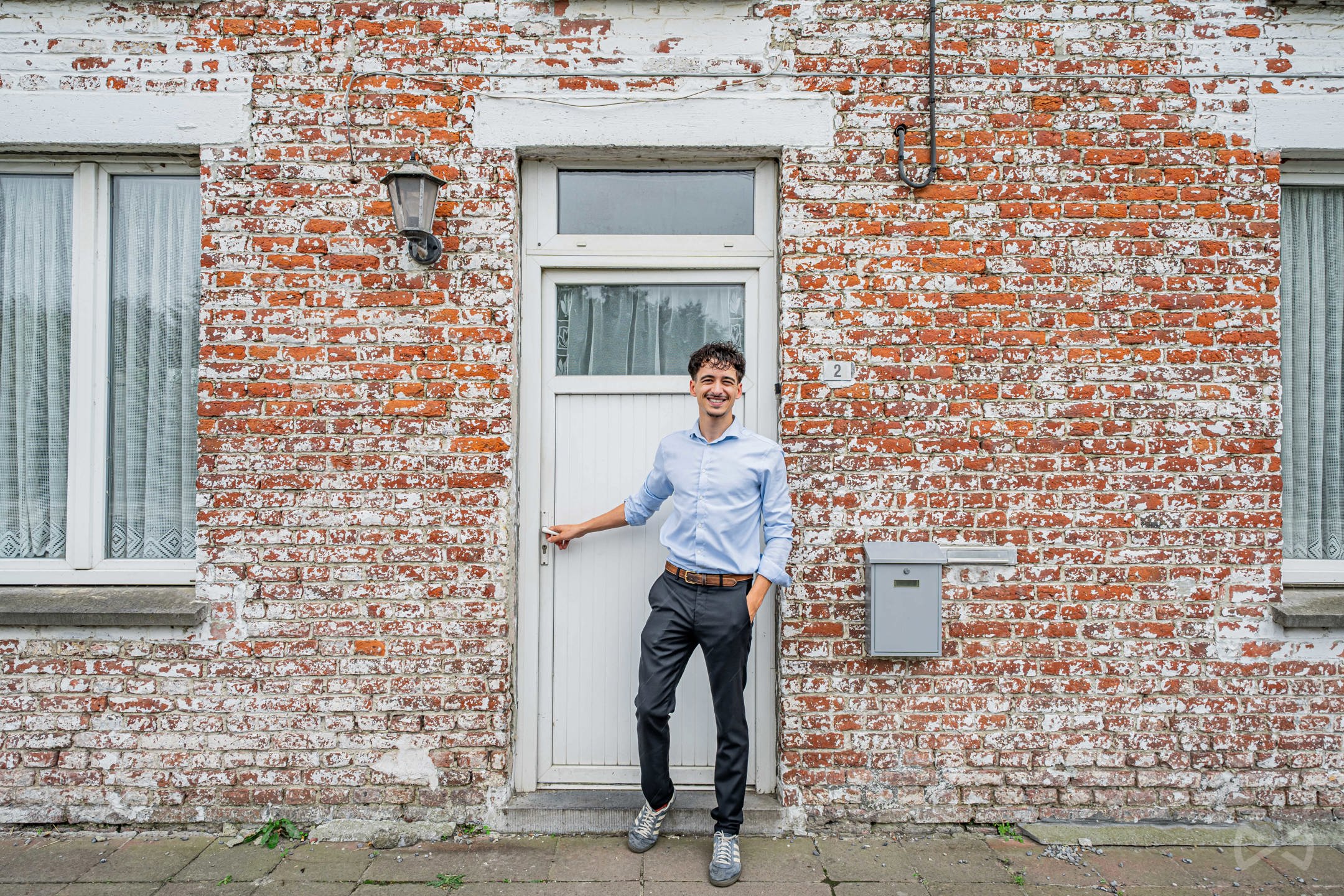 Huis te koop in Leuze-En-Hainaut met 3 slaapkamers - foto 2