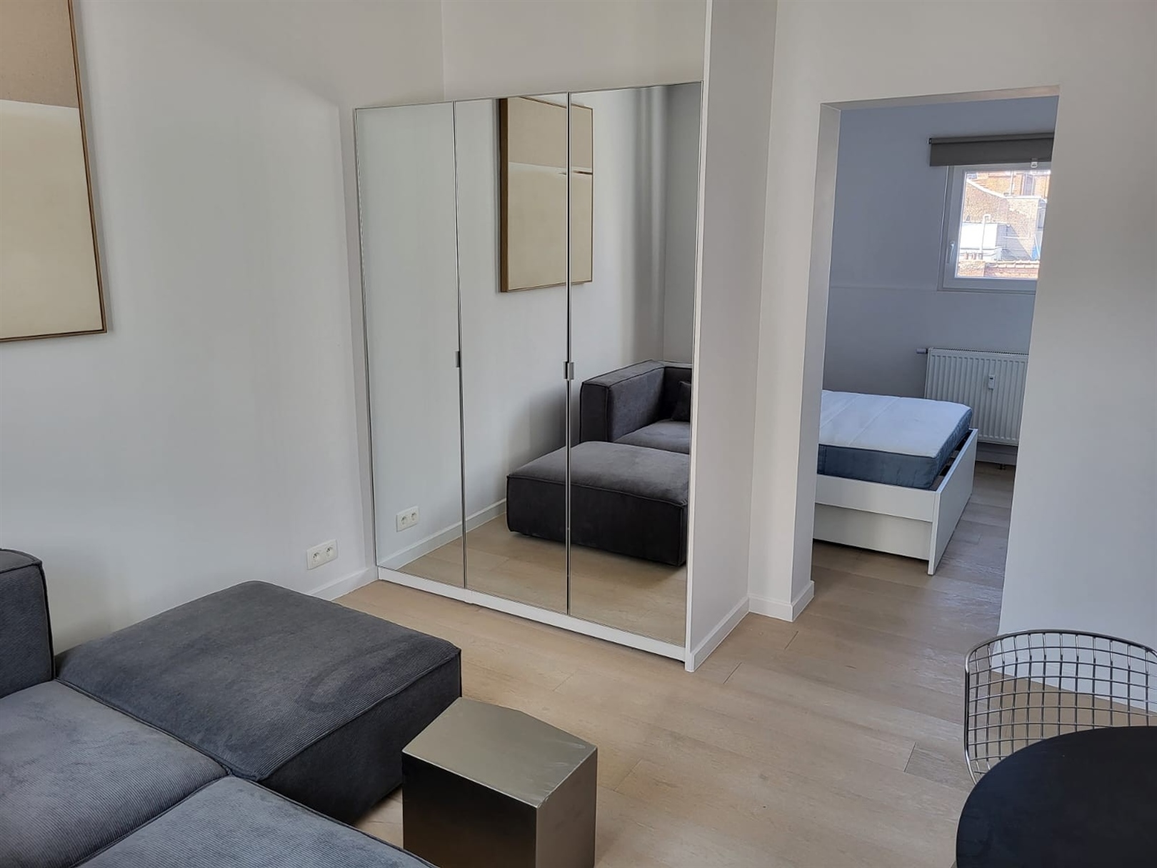 Sainte-Catherine ∣ Magnifique appartement meublé - photo 5