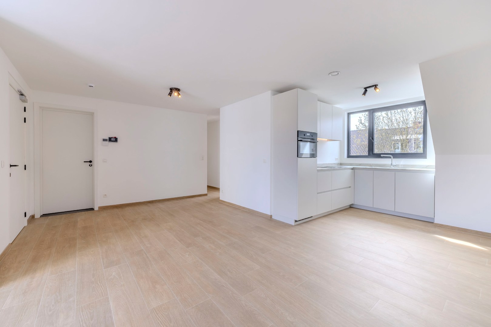 Nieuwbouwappartement - 2 slpks - staanplaats - lift - toplocatie - foto 3