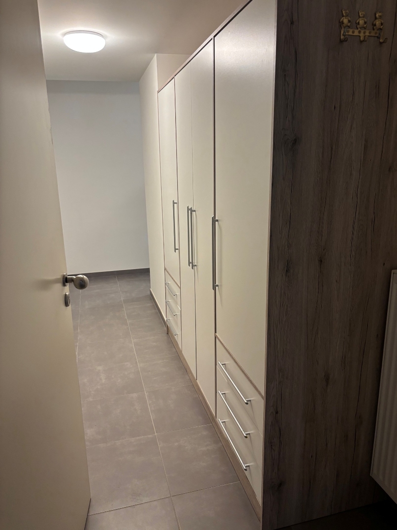 Appartement au rez-de-chaussée avec 2 chambres et un garage - photo 4