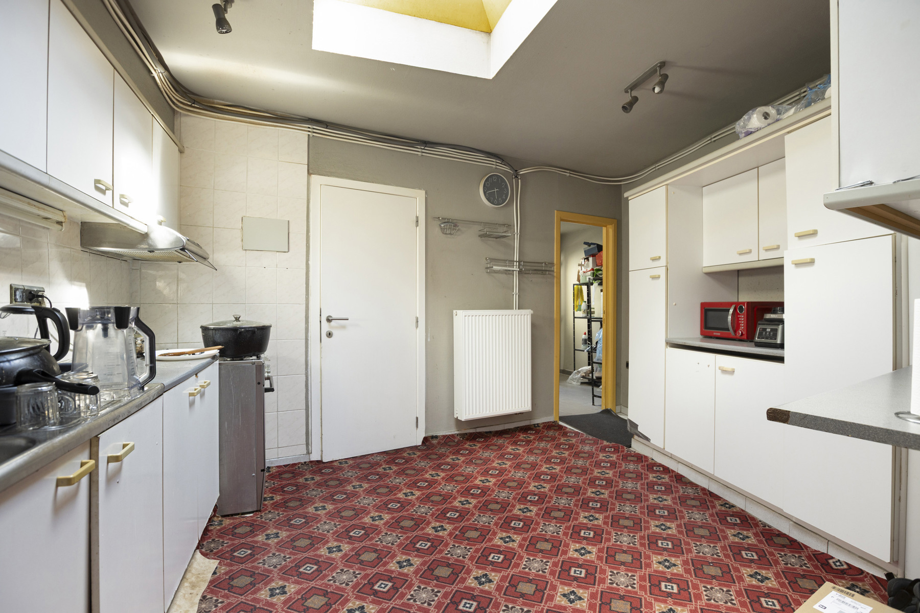Op te frissen woning met tuin - foto 5