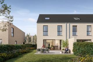 Deze energieneutrale (E-peil = 0) nieuwbouwwoning op een zuidgericht perceel van 148 m² is gelegen in een nieuwe straat zonder doorgaand verkeer. De woning op lot 15 beschikt over een ruime woonkamer met ingerichte eilandkeuken en zicht op de omheinde tuin. Op de bovenverdieping zijn 3 volwaardige slaapkamers met ruime badkamer met bad én douche, apart toilet en berging. Vaste trap naar een grote zolderkamer welke kan ingericht worden naar een 4de of zelfs 5de slpk of extra badkamer. <br />Omheining, terras, alle vloeren en een eigen aangelegde parkeerplaats zijn voorzien in de prijs.<br />Achteraan de woning voorzien we een poortje voor een uitweg handig voor fietsen enz.<br /><br />De interieurafwerking van je huis gebeurt volledig volgens je persoonlijke wensen. Reken hiervoor op begeleiding en expertise van ons interieurteam en partners. Bespaar fors op je energiefactuur, dankzij het doorgedreven isolatiepakket, warmtepomp met vloerverwarming ( + vloerkoeling) , ventilatiesysteem D en uitgebreid pakket zonnepanelen. Samen met de regenwaterput van 10.000L voldoet deze woning dus aan alle normen voor de toekomst! <br /><br />De prijs is excl. btw en kosten. Bij Durabrik ben je zeker van een vaste prijs.<br />Download de brochure op https://durabrik.immo/sint-niklaas<br /><br />Heb je vragen? Contacteer ons dan via 09/280 60 60 of via info@durabrik.be<br /><br />*Afbeeldingen en oppervlaktes zijn indicatief.