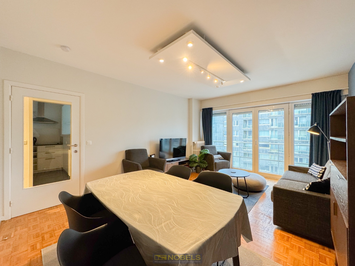 Te koop, Instapklaar appartement met zijdelings zeezicht te Oostende! - foto 4