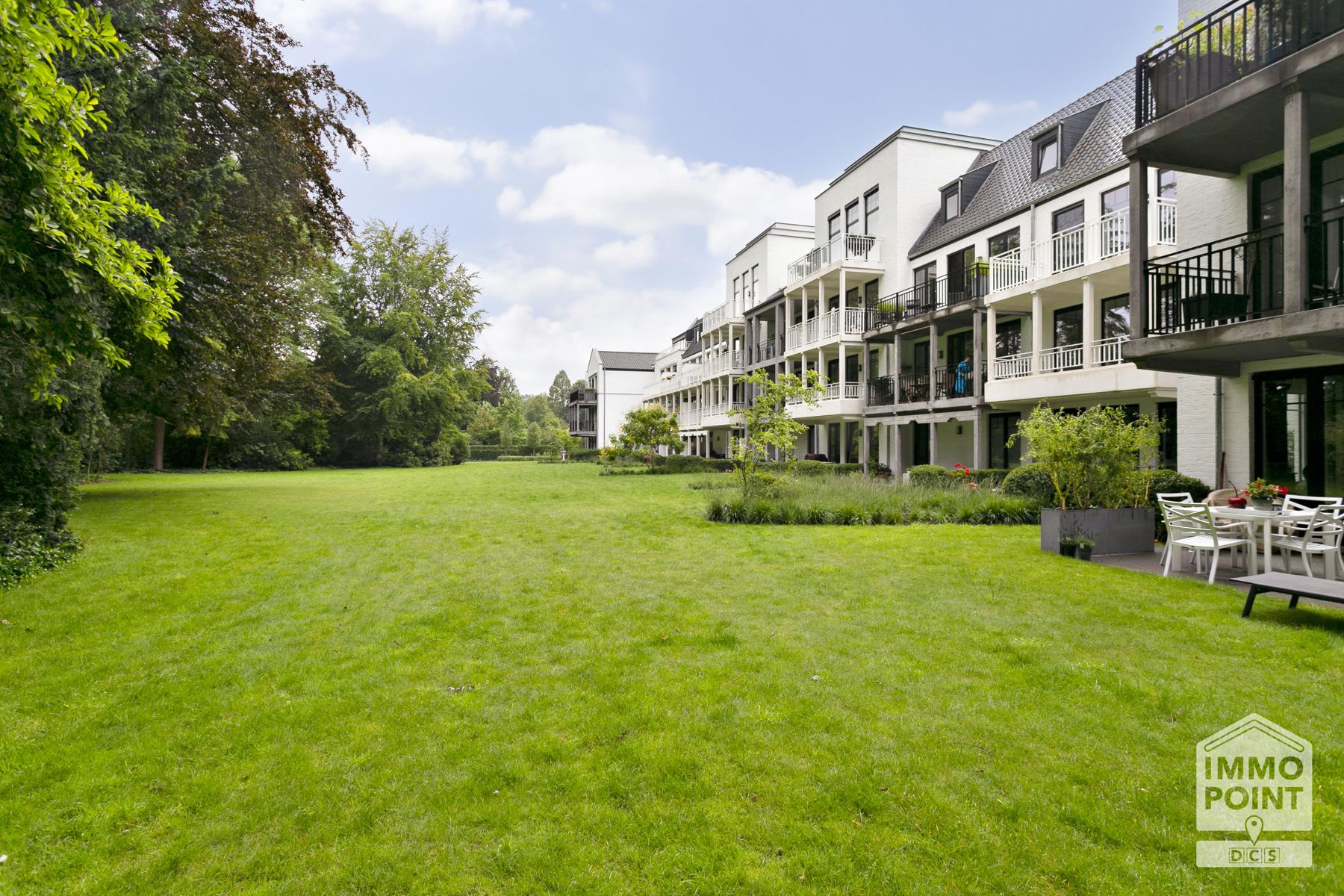 Residentieel appartement gelegen in een prachtige parktuin. - foto 2