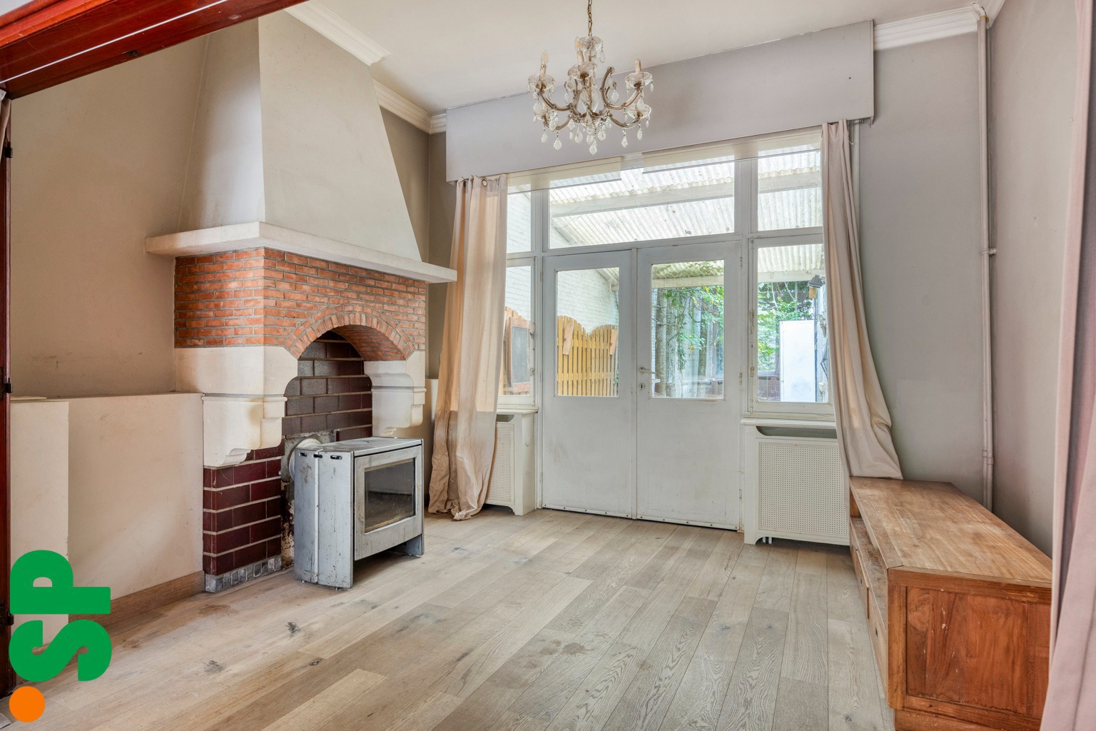 Te renoveren herenhuis in hartje Mol. - foto 4