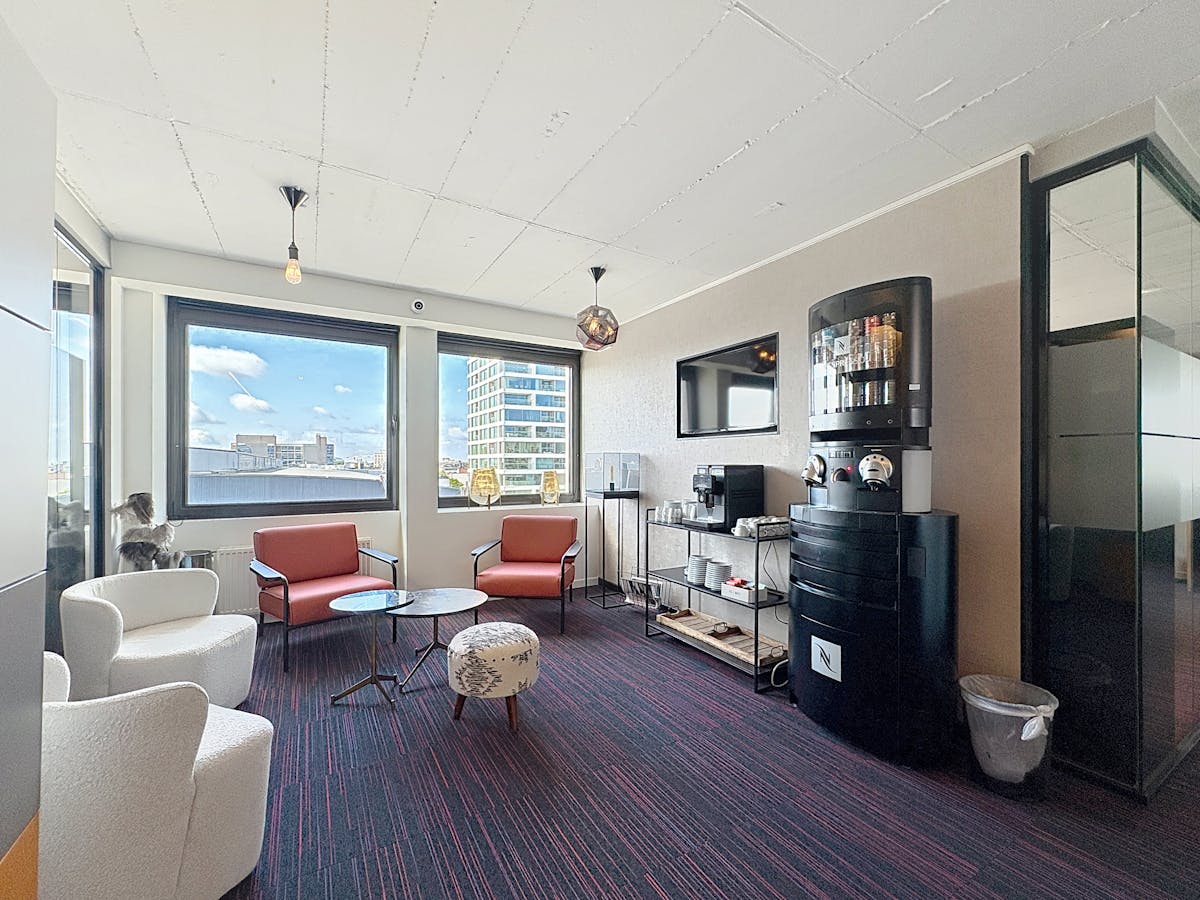 Bureaux et bureaux flexibles à louer au cœur d'Anvers - photo 4