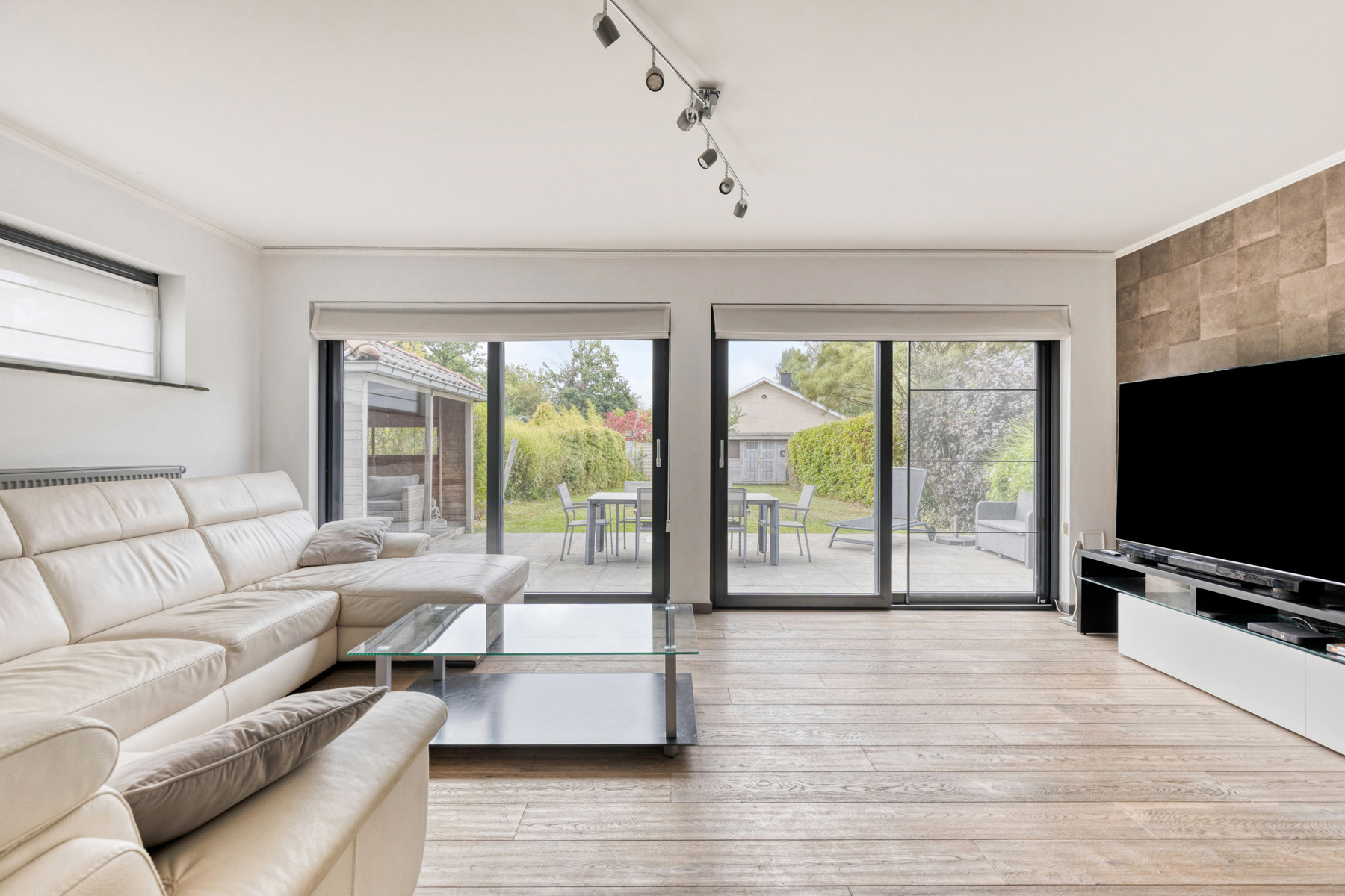 Prachtige woning met 4 slaapkamers - foto 4