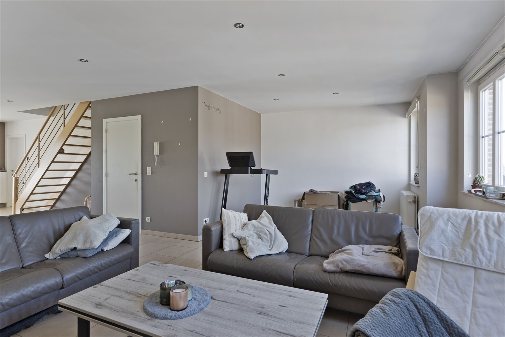 Ruime recente duplex met Terras te Haaltert, rustig gelegen. - foto 4