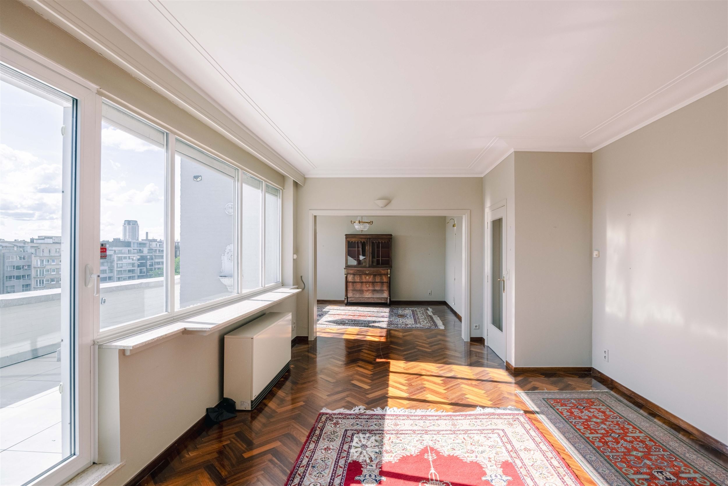 Ruim drie-slaapkamerappartement met groot terras te koop aan het Gentse Zuidpark - foto 4
