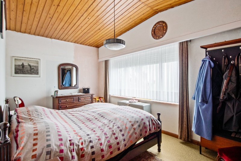 Zéér rustig & centraal gelegen (gewezen tuinbouwbedrijf) landhuis op 1,15 Ha met 4 SLK, garage, loods 250m2 & aanpalend weiland - foto 4