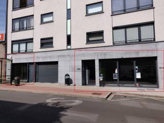 Handelspand gelegen op de Chaussée de Wavre in Oudergem. Oppervlakte van +/- 225 m² met een gevel van 10 m, 2 ingangen + kelder. Uitgerust...