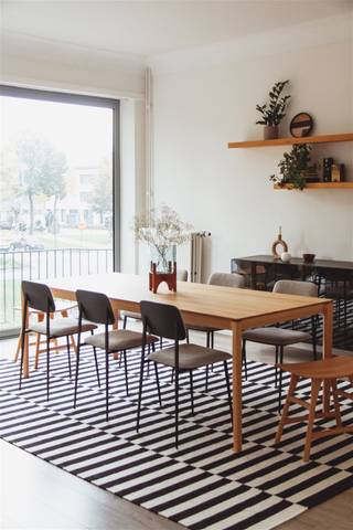 <p><span>Uiterst smaakvol gemeubeld appartement op een prima ligging gelegen nabij Prins Boudewijnlaan &amp; Grote Steenweg. Lichte leef-en eetkamer op parket aan de voorzijde. Ingerichte open keuken. Twee slaapkamers aan de achterziijde. Mooie badkamer met ligbad, wc en wastafel.  Ondergrondse kelder inbegrepen. Maandelijkse kosten bedragen ca 120€ (verwarming, water, blokpolis, elektriciteit voor het appartement +onderhoud gemene delen inbegrepen). TV &amp; unlimited internet &gt;65€.</span></p><p><span>Beschikbaar vanaf 10/01/2026</span></p><p><span> </span></p>