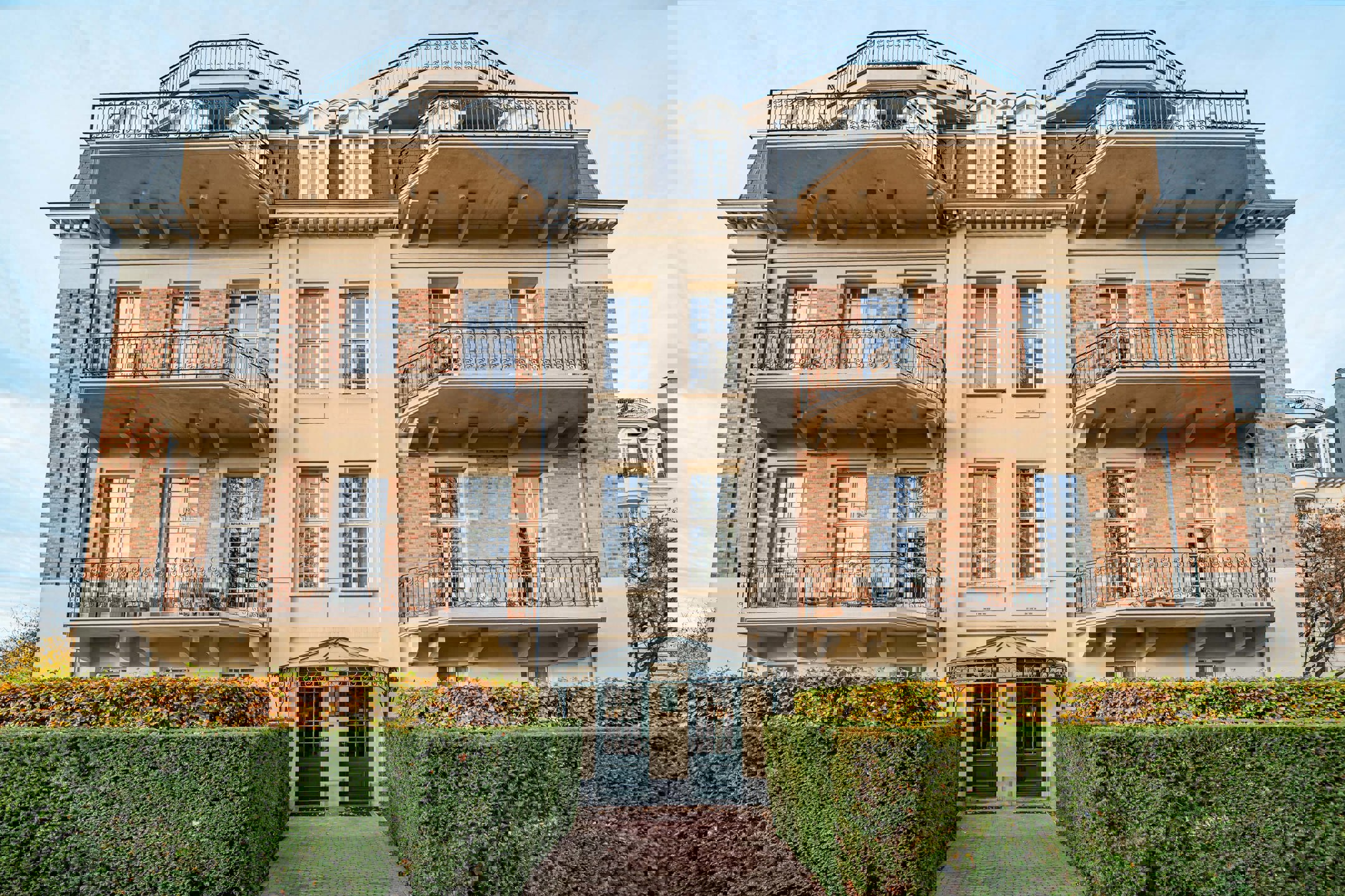 Apartment for rent in Uccle with 3 bedrooms - photo 1