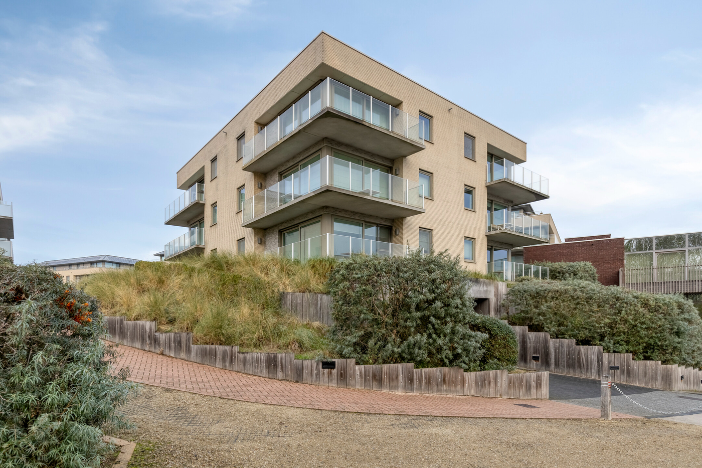 Instapklaar appartement met 2 slaapkamers en ruim terras - foto 1