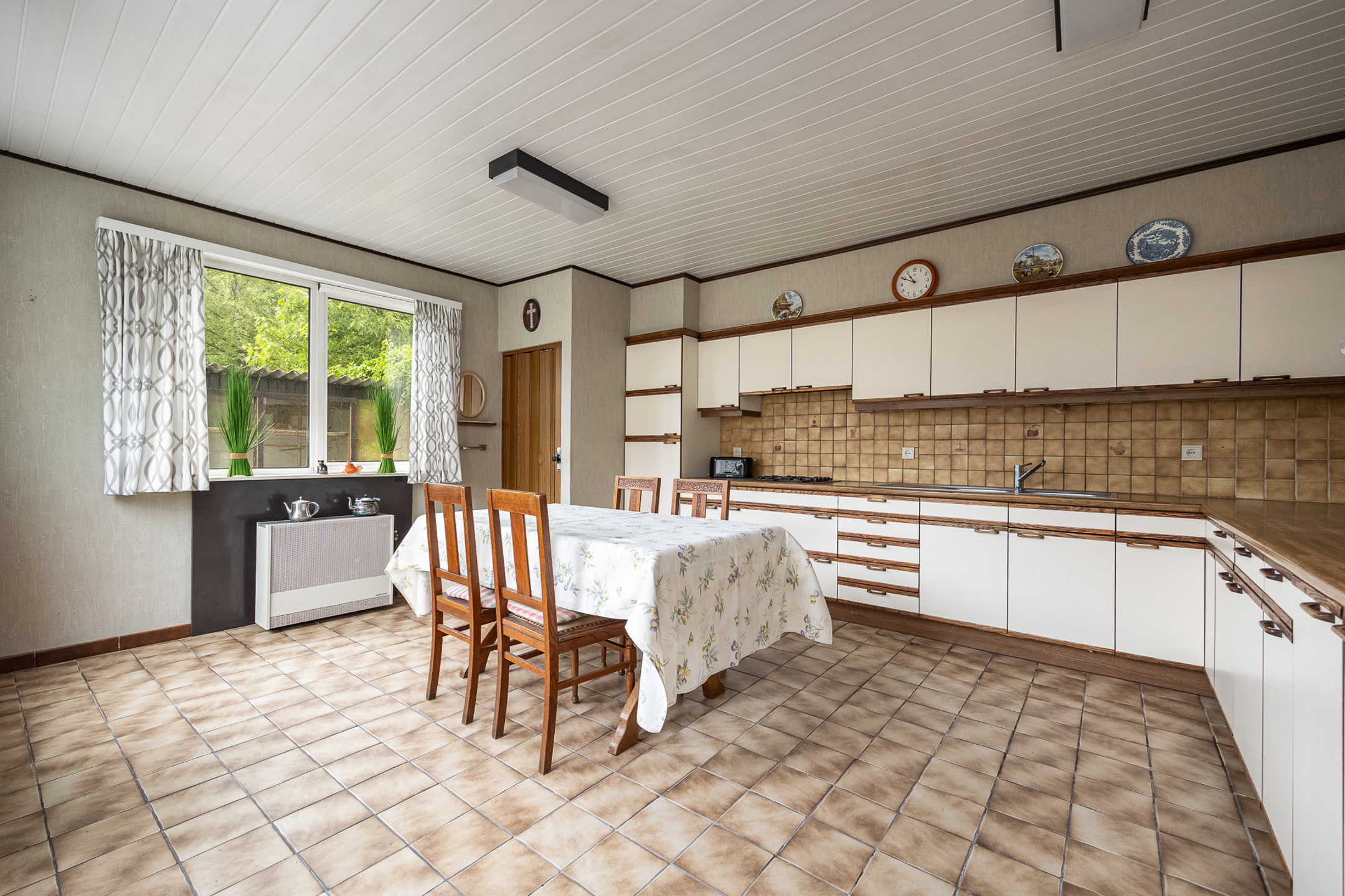 Centraal gelegen te renoveren woning met 3 slpks EPC E-label - foto 4