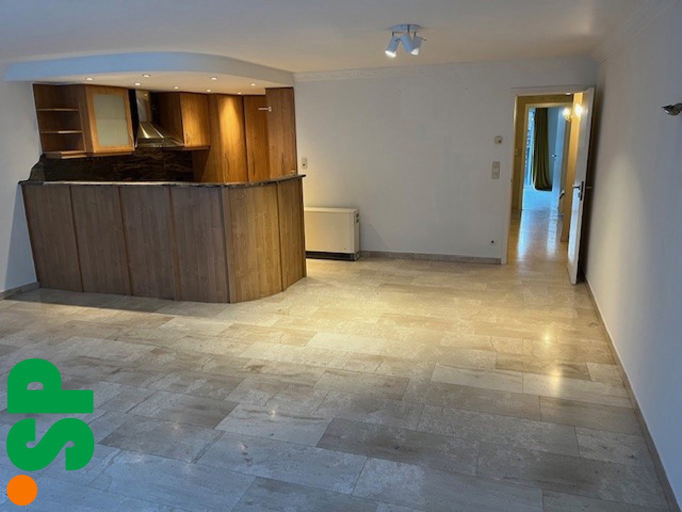 Centraal gelegen appartement met ruim terras. - foto 3