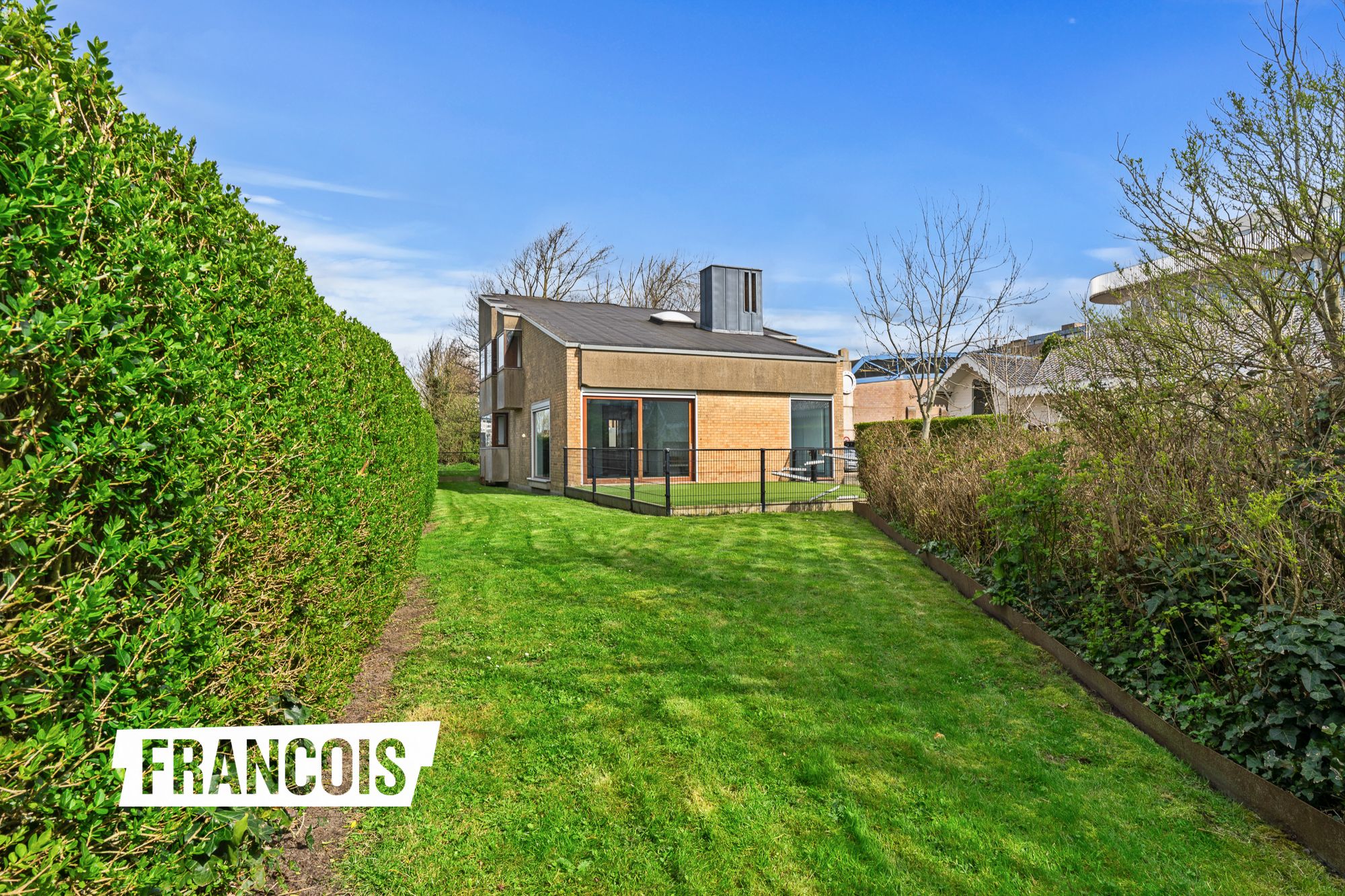 Unieke villa aan de renbaan en golf te Oostende - foto 4