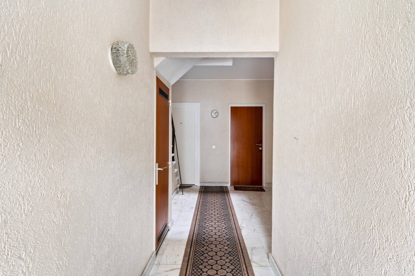 Gezellig app. op 1e verd. met 2 slpk., terras en garage - foto 2