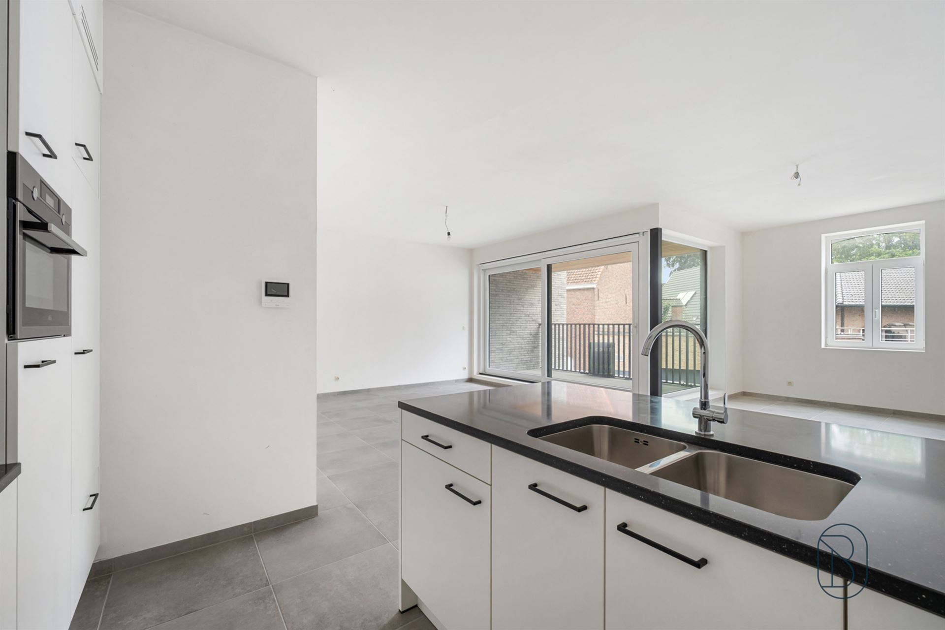 Hoogwaardig afgewerkt appartement met terras - foto 4