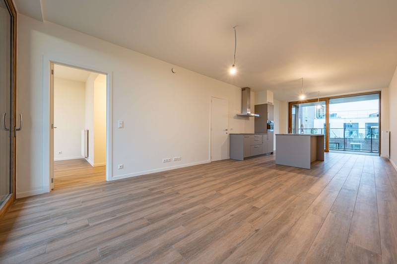 ! LAATSTE KANS AANKOOP 6% BTW ! Instapklaar 2 slaapkamerappartement in residentie DAC'ART Izegem. - foto 2