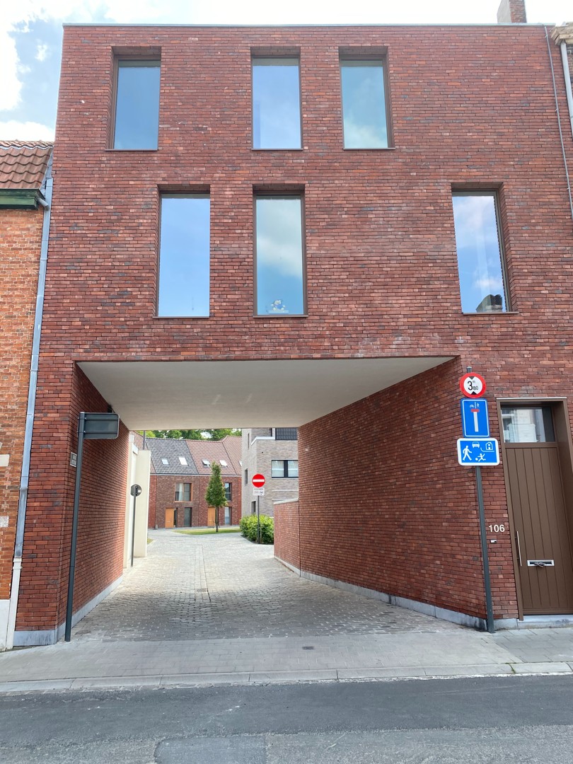 Garage for sale in Bruges - photo 1