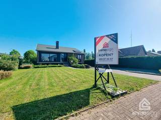 VERKOCHT (ov)PLUSPUNTEN:+ bruikbare vloeroppervlakte: 263 m²+ perceeloppervlakte: 1192 m²+ 3 ruime slaapkamers+ veel bergruimte dankzij kelder+ man...